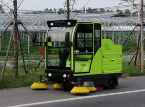 <b>2200T1小型道路电动扫地车</b>